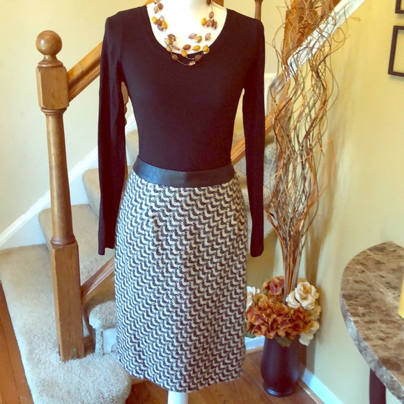Tweed Skirt with Faux Leather Waistband - Picture 8 of 8